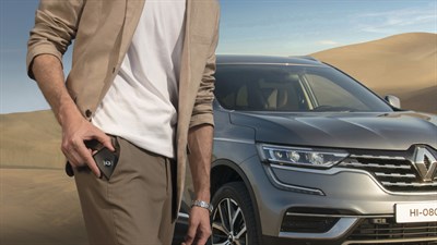 Renault Koleos front side view